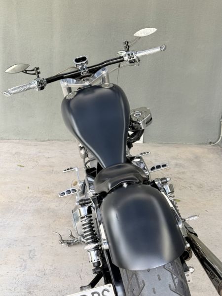 Wunderschöne Harley Dyna Custom | 1450cc Twin Cam | 230er Heckumbau | Matt Black