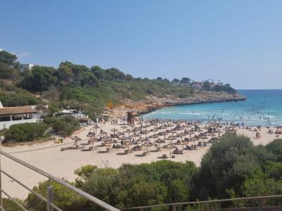 Wunderschönes Chalet in Cala Mandia in erster Meereslinie