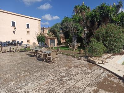 Beautiful rustic finca hotel near Sineu