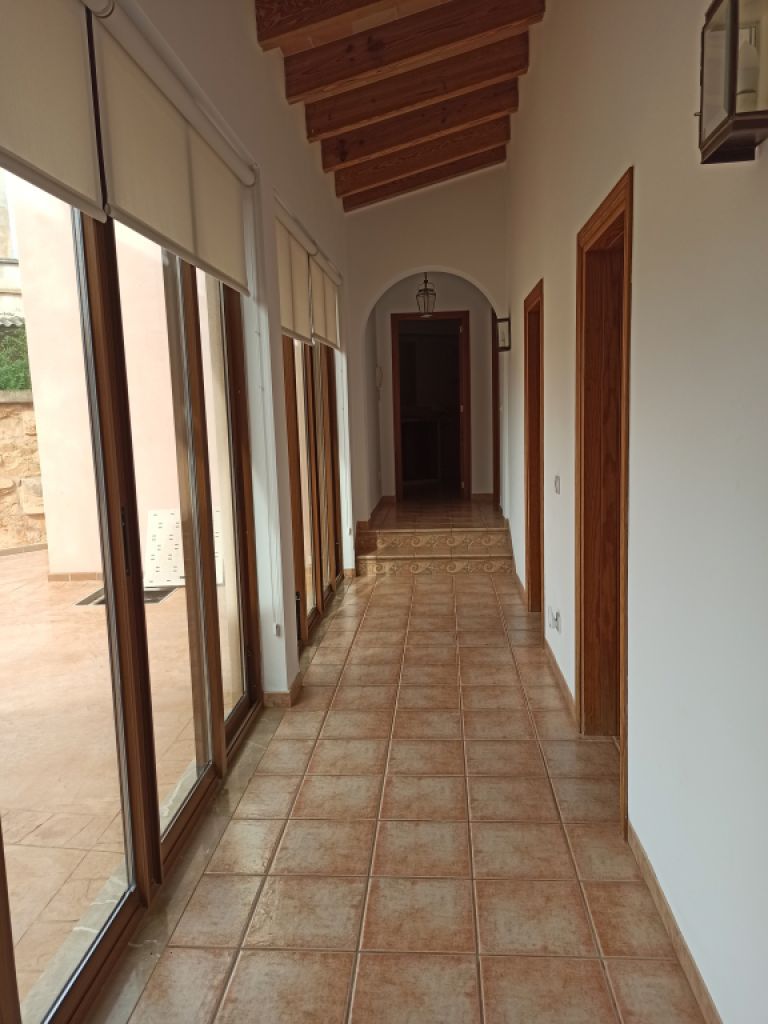 Wunderschönes Stadthaus mit Pool Son Carrio