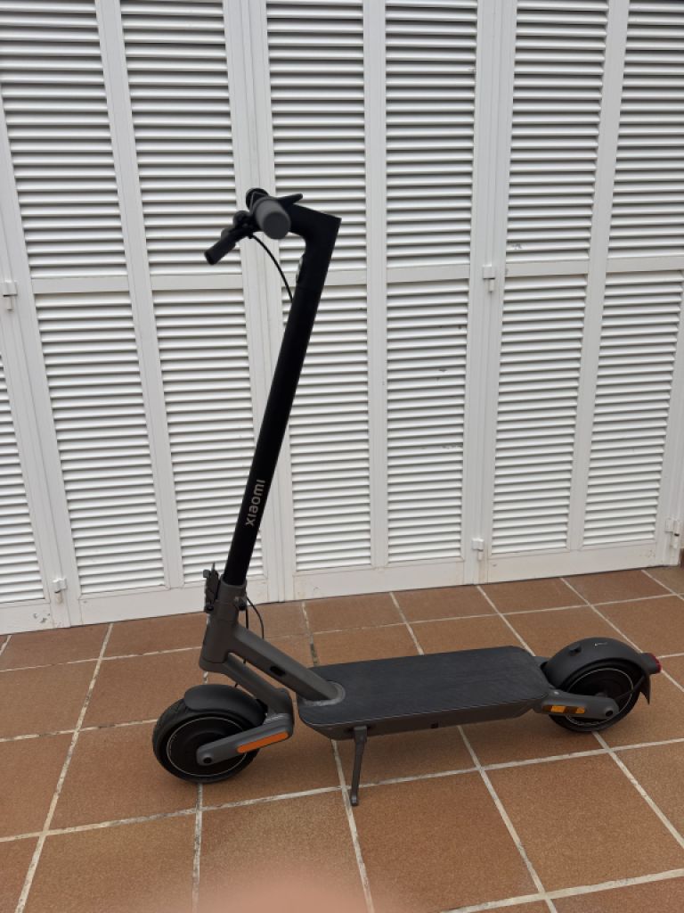 Xiaomi Electric Scooter 4 Ultra ES Wie Neu, 25km/h