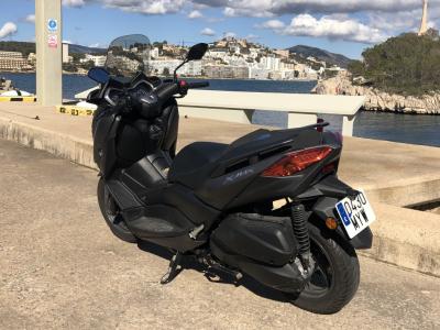 Yamaha 300 X-Max 7500KM matriculación española Ubicación Mallorca