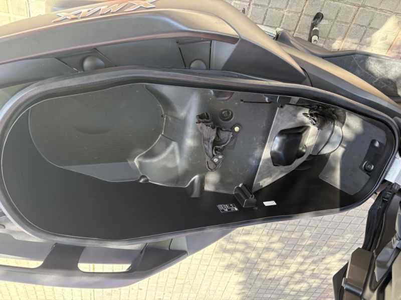 Yamaha 300 X-Max 7500KM matriculación española Ubicación Mallorca