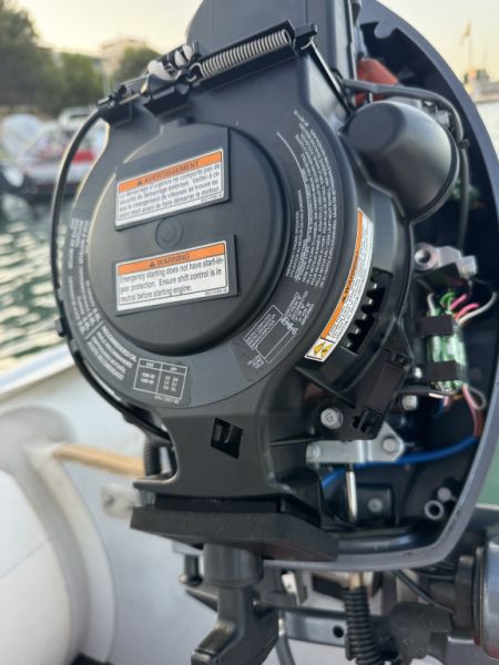 Yamaha 8 PS Außenborder YAMAHA als 4-Takter 2016 Neuwertiger Zustand  mit Tank Abholung Portocolom