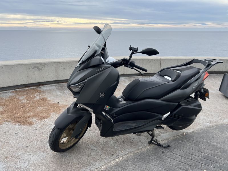 Yamaha XMAX 300 Tech MAX scooter