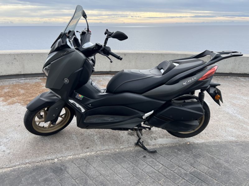 Yamaha XMAX 300 Tech MAX scooter