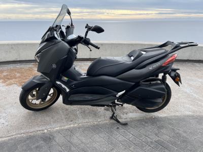Yamaha XMAX 300 Tech MAX scooter