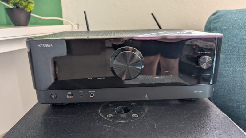 Yamaha RX-V4A AV receptor – Excelente estado, 8K & MusicCast – 380 € negociable (solo recogida)