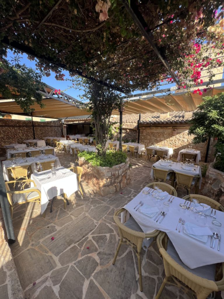 Zeig deine Kunst in bester Gesellschaft!