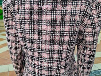 Blazer corto femenino atemporal y elegante de Amalfi