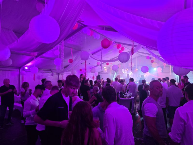 Tent rental, Event management