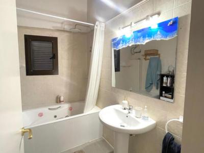 Zimmer in Campos zu vermieten für eine Frau