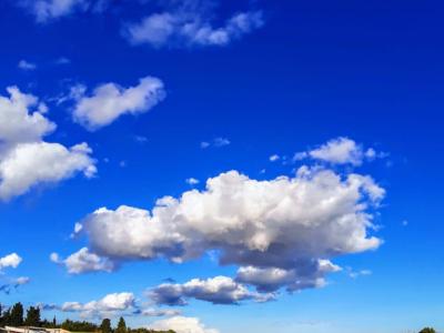 Zimmer mit Bad und Dusche