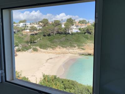 Room for rent – Cala Mandia (seafront)