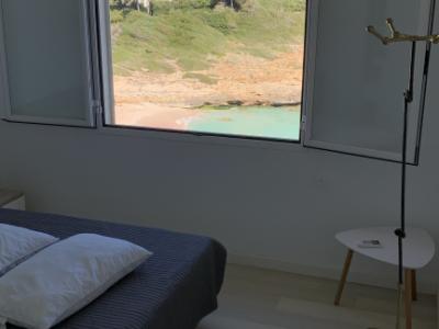 Room for rent – Cala Mandia (seafront)