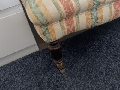 Zwei niedliche Sessel