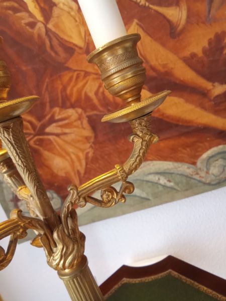 Zwei schwere Feuervergoldete "EMPIRE GIRANDOLEN" um 1820 aus Spanien, aus Adelsbesitz.